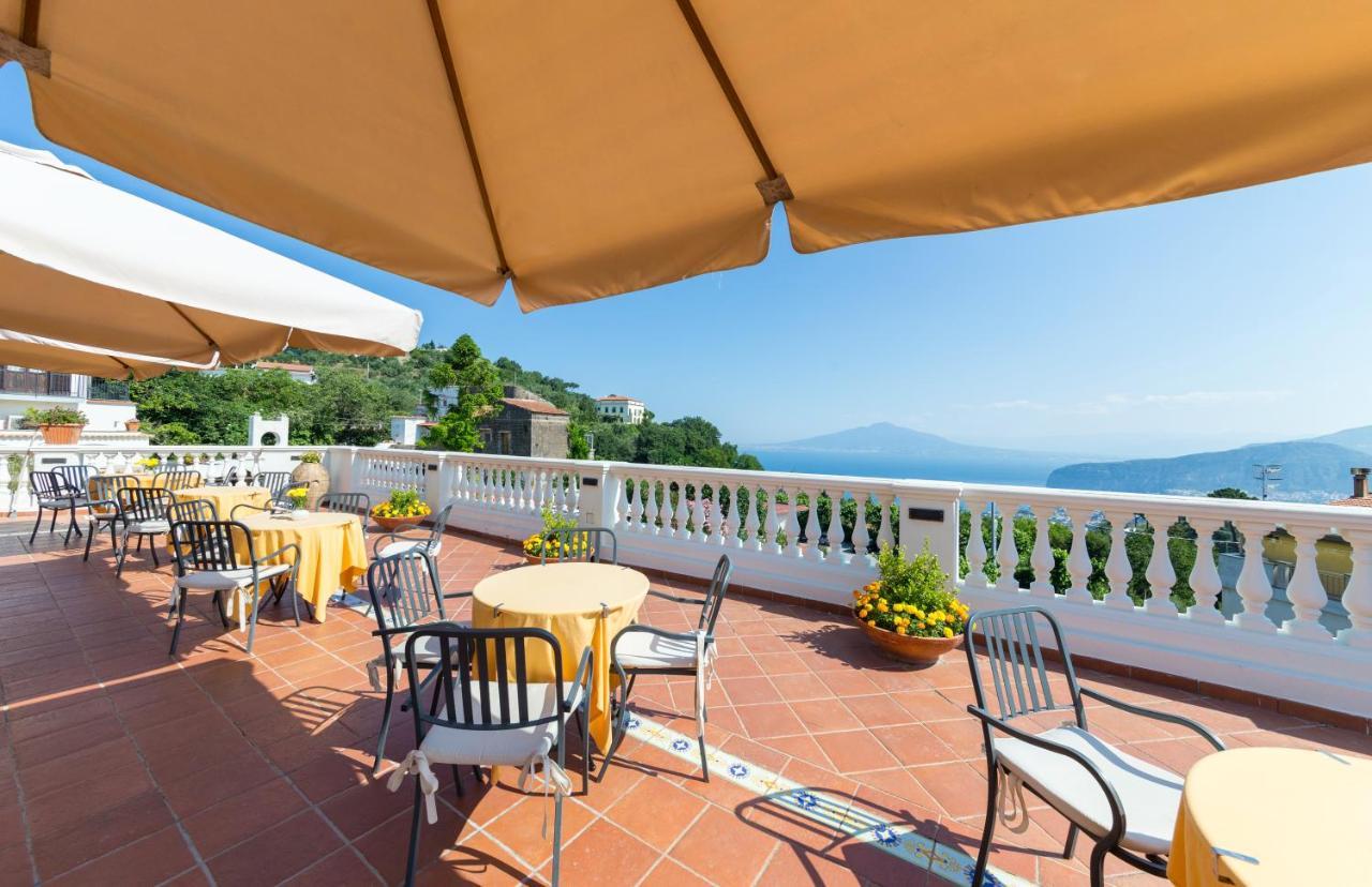 Hotel Jaccarino SantʼAgata sui Due Golfi Exterior foto