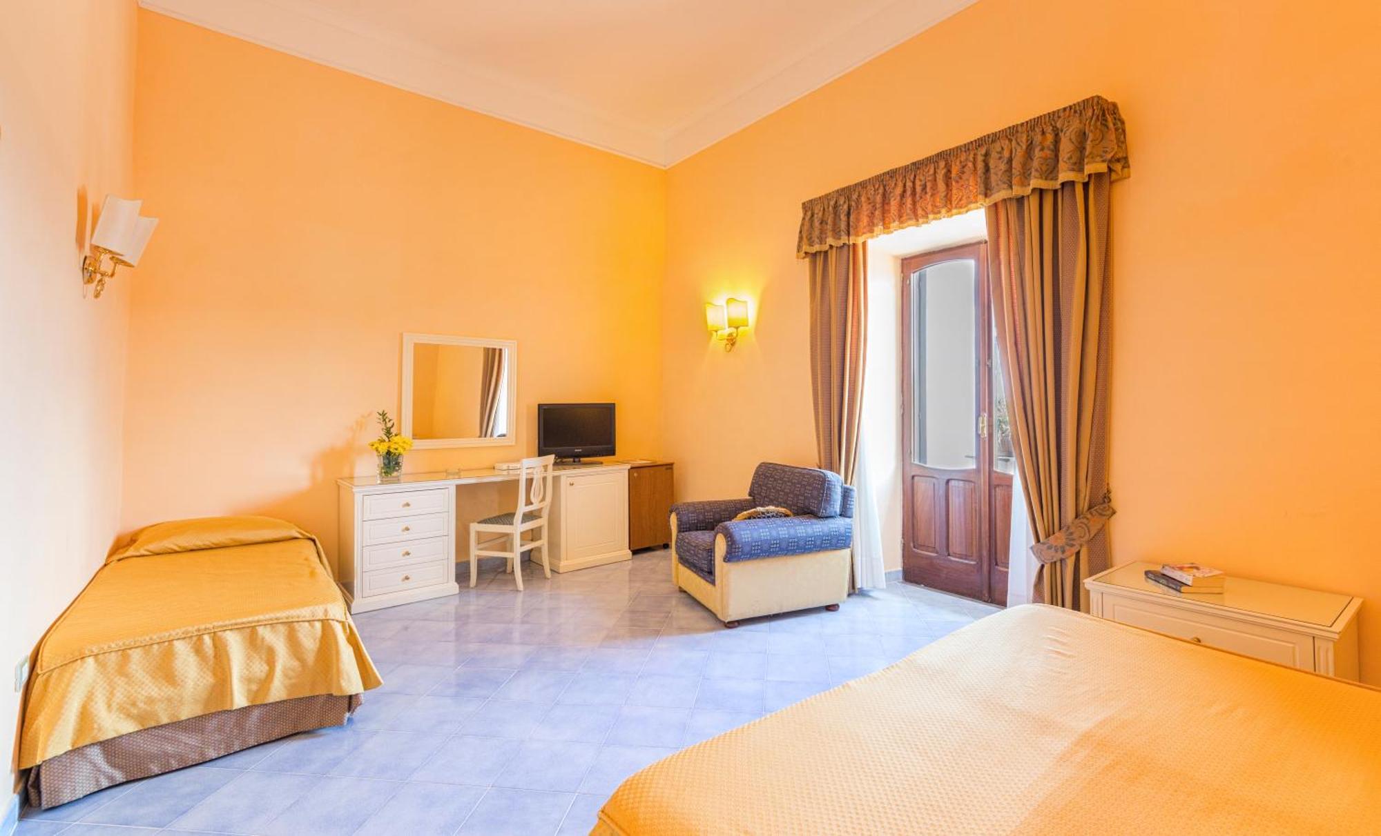 Hotel Jaccarino SantʼAgata sui Due Golfi Exterior foto