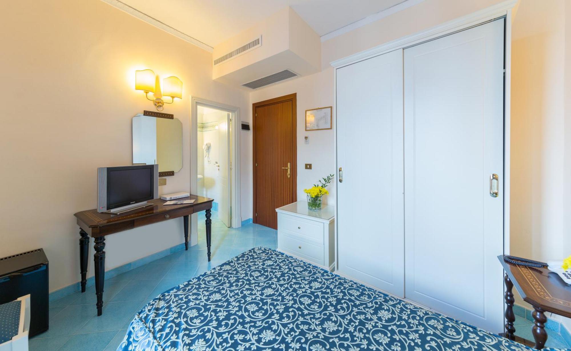 Hotel Jaccarino SantʼAgata sui Due Golfi Exterior foto