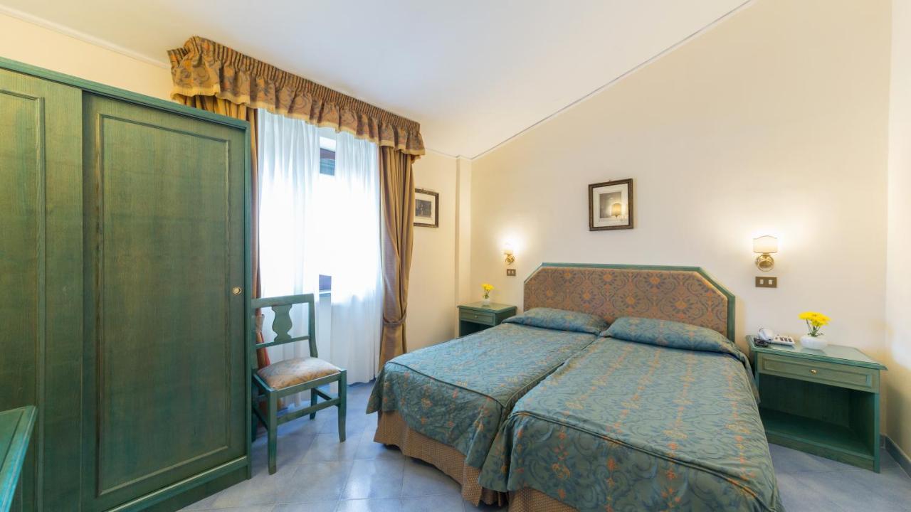 Hotel Jaccarino SantʼAgata sui Due Golfi Exterior foto